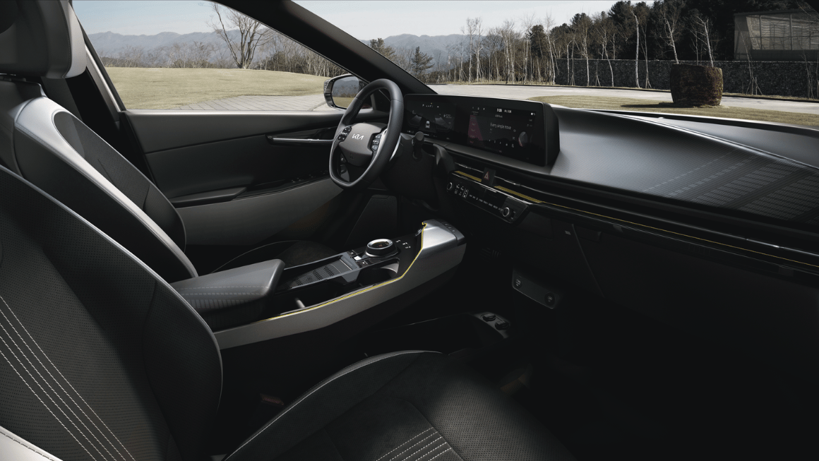 Interni, sedili e volante